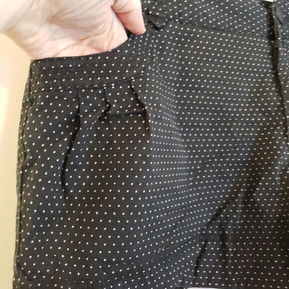 A.N.A BLACK AND WHITE POLKA DOT SHORTS SIZE 16 - Picture 2 of 5
